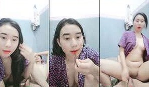 Yandex Abg Cantik Numpang Make up Sekalian Ngecas Bareng