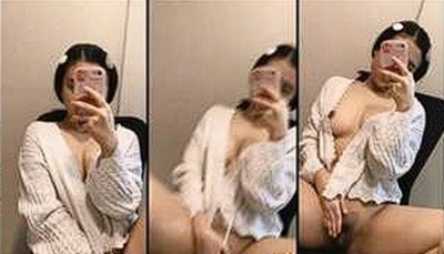 ABG Cantik Bikin Panas Dingin Netizen Setelah Pamer iPhone