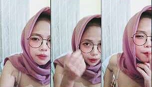 Viral Kakak Cantik Berjilbab Pink di Apk Live Barbar Android