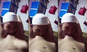 Cara Bapak Tiri Menikmati Hangatnya Apem Anak Tiri Yang Gurih dan Lezat