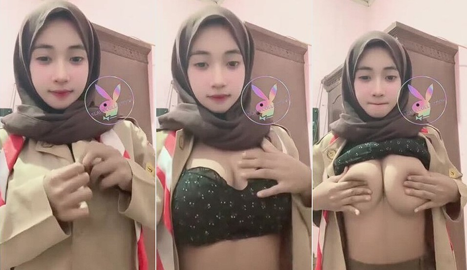 Pesona Guru SD Berseragam Pramuka Bikin Netizen Kagum