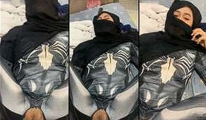 Ukhti Jilbab Cantik Cosplay Black Spiderman Sambil Cover Wik Wik